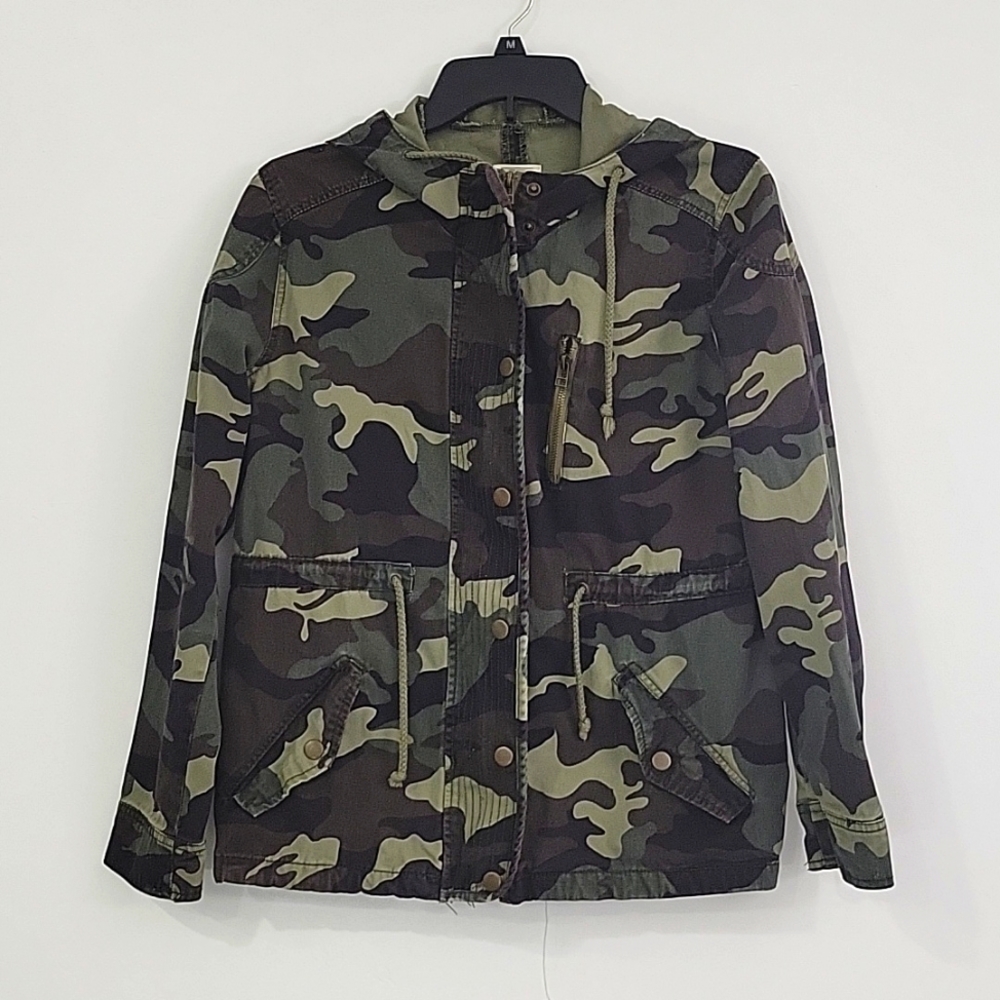 West Seal Women's jacket with camouflage print